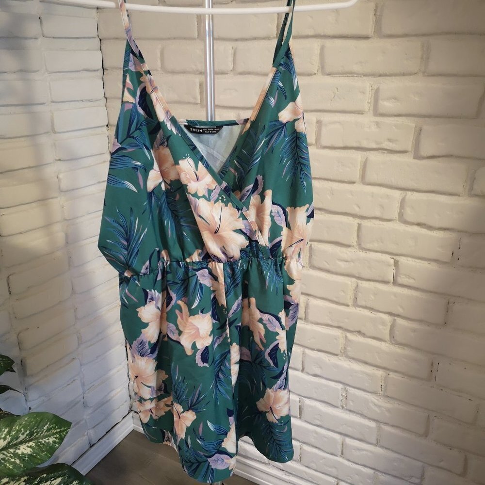 Shein Ladies Size Large Green with Flower Pattern Loose Fit Elastic Waist Romper